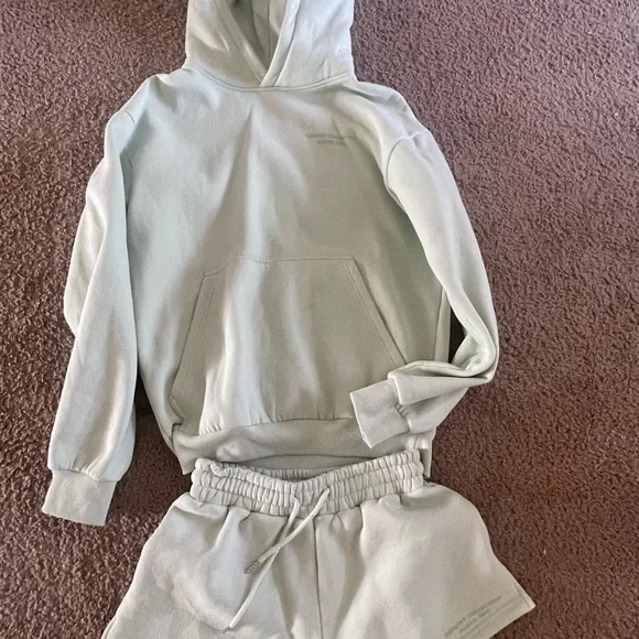 Comfrt Pastel Limited Edition Hoodie and Shorts XS - Picture 3 of 3